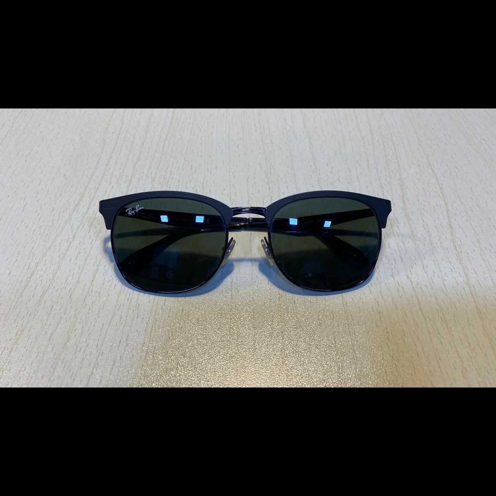 Women’s Ray Ban Sunglasses